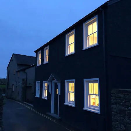 別荘 The Old Hay Shed *