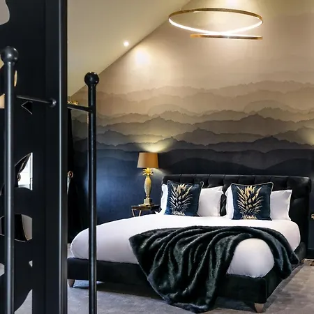 別荘 The Old Hay Shed カートメル