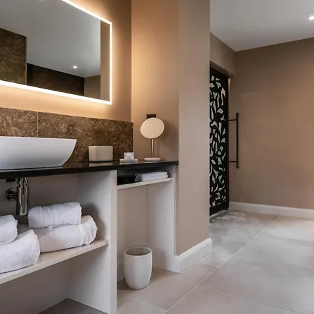 別荘 The Old Hay Shed カートメル