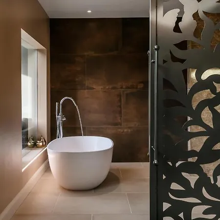 The Old Hay Shed カートメル